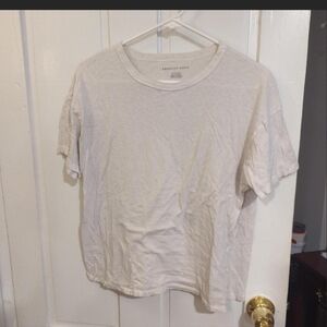 American Eagle Women's White T Shirt